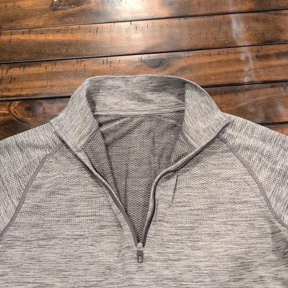 Lululemon Metal Vent Tech 1/2 Zip Pullover - Picture 5 of 10